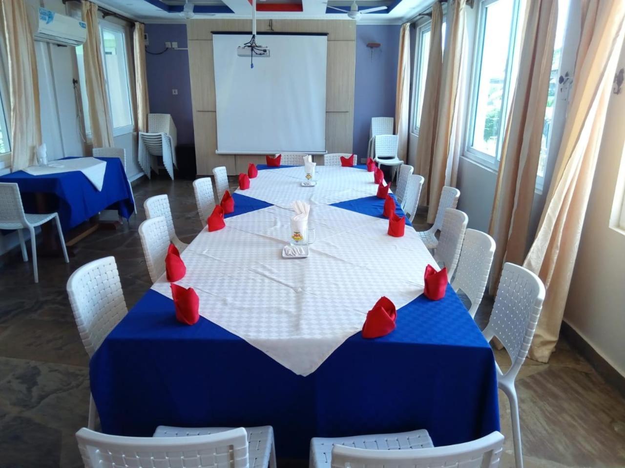 Prime Comfort Hotels & Apartments متوابا المظهر الخارجي الصورة